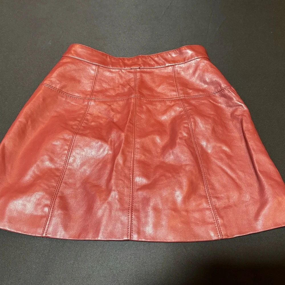 Free People Burgundy Faux Leather Mini Skirt Button Front A-Line Size 2 NWT - Picture 3 of 5